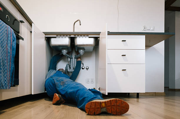 Professional Emergency Plumber technician working in Athena, OR